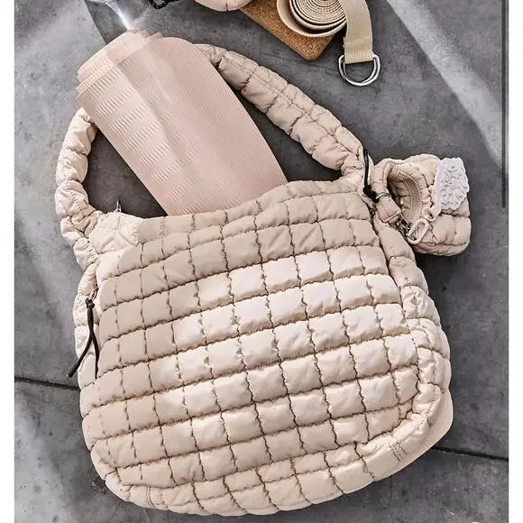 NWOT Free People Movement Quilted Carryall Bag Off White - Picture 7 of 8